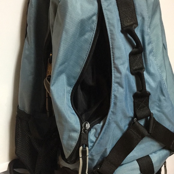 Good condition backpack - Picture 4 of 5